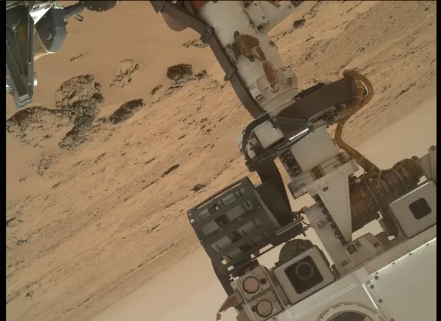 Sol 85: Mars Hand Lens Imager (MAHLI)