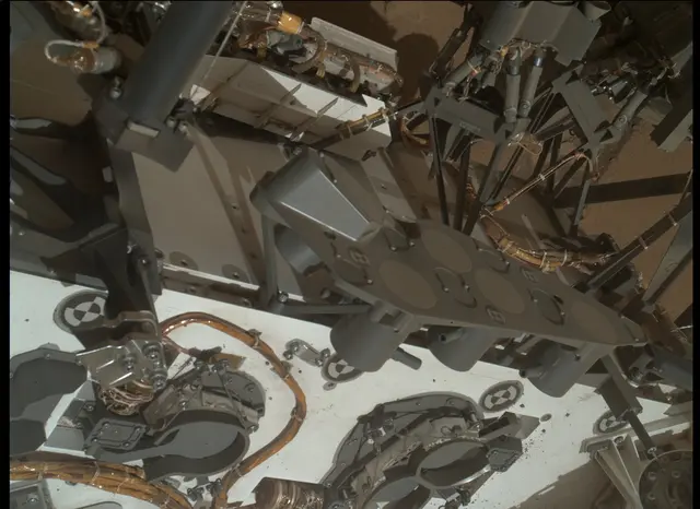 Sol 85: Mars Hand Lens Imager (MAHLI)