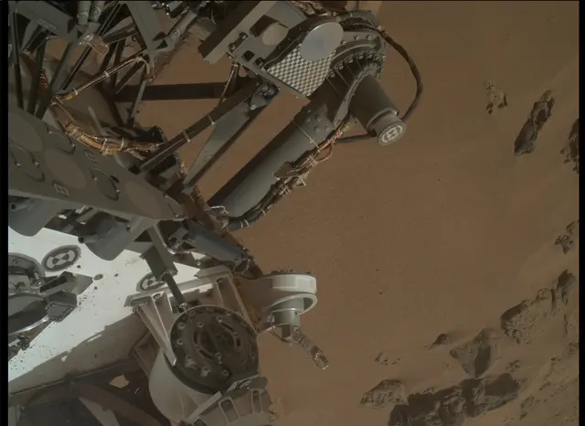 Sol 85: Mars Hand Lens Imager (MAHLI)