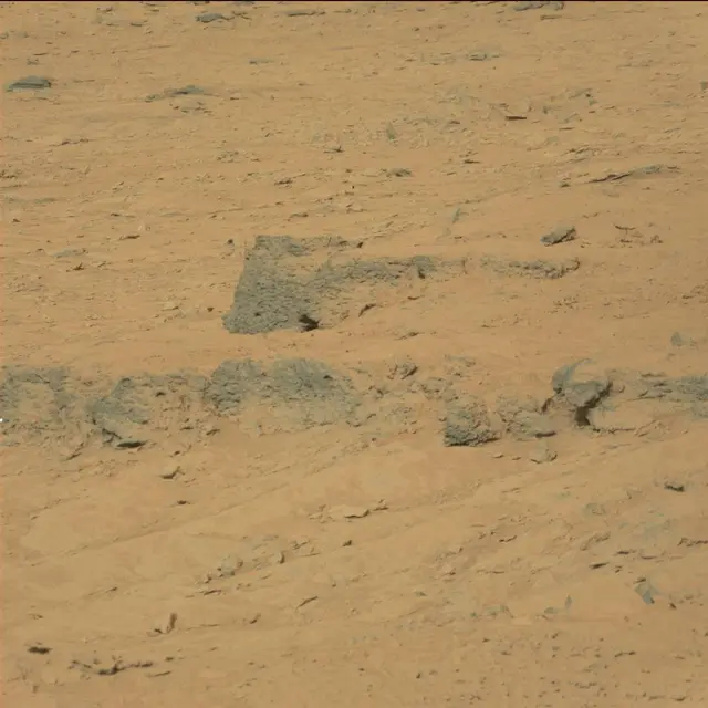 Sol 87: Mast Camera (Mastcam)
