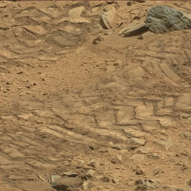 Sol 88: Mast Camera (Mastcam)