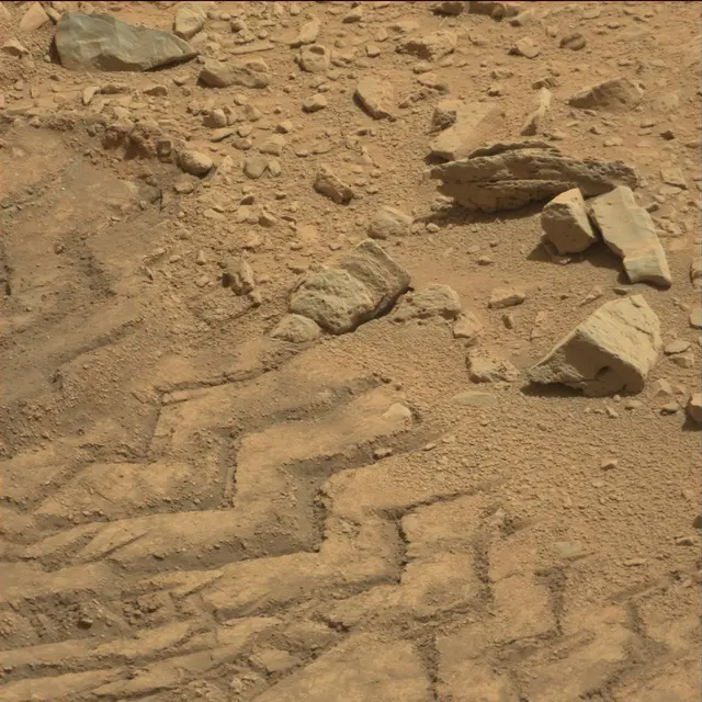 Sol 88: Mast Camera (Mastcam)