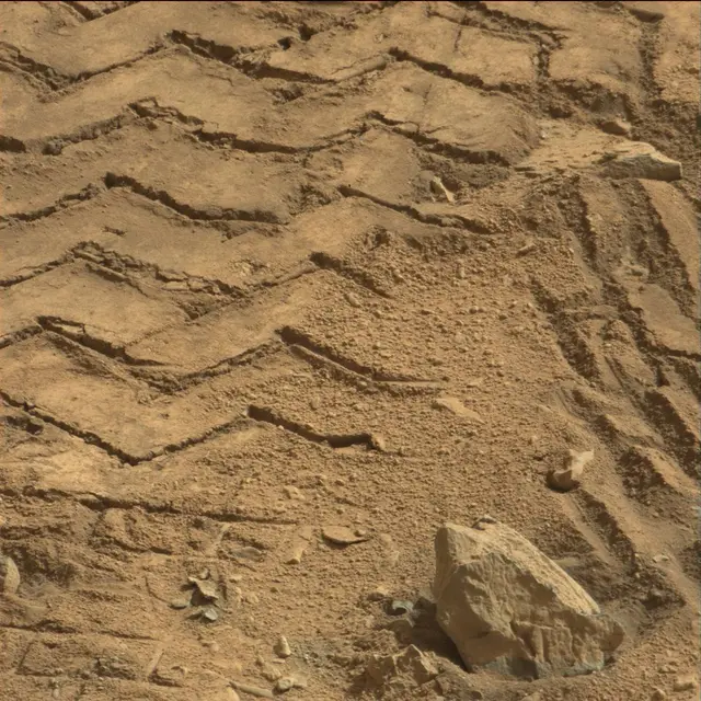 Sol 89: Mast Camera (Mastcam)