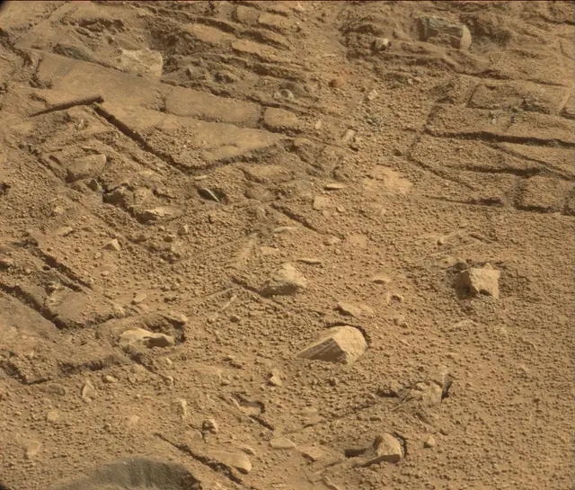 Sol 89: Mast Camera (Mastcam)