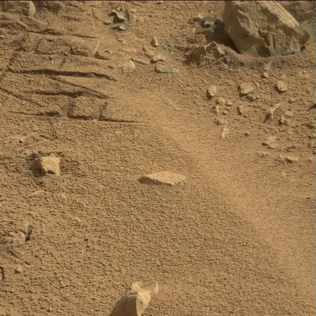 Sol 89: Mast Camera (Mastcam)