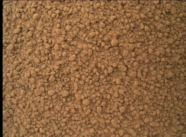 Sol 89: Mars Hand Lens Imager (MAHLI)