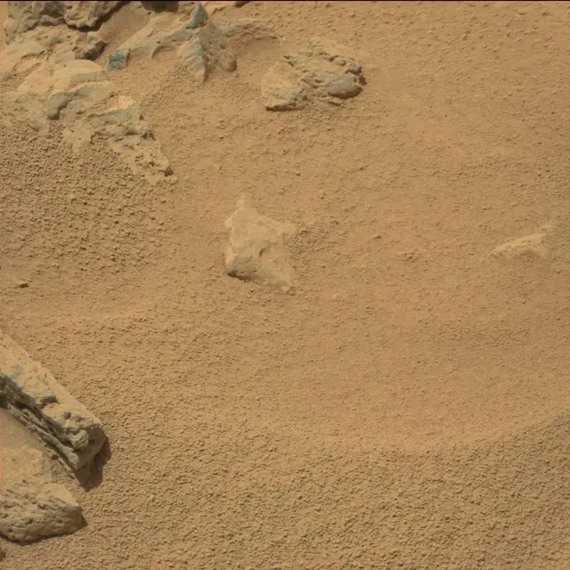 Sol 90: Mast Camera (Mastcam)