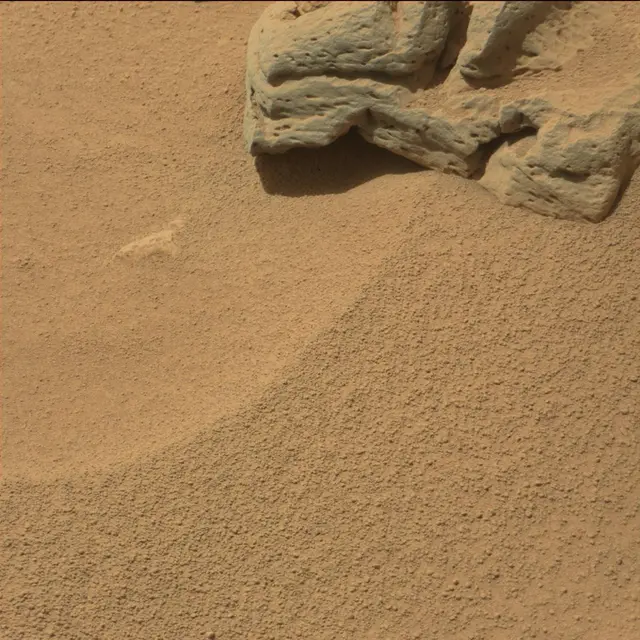 Sol 90: Mast Camera (Mastcam)