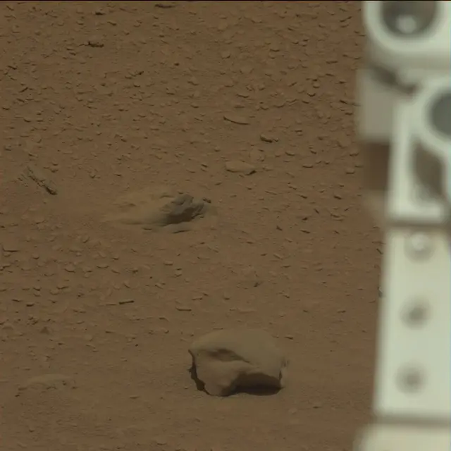 Sol 90: Mast Camera (Mastcam)