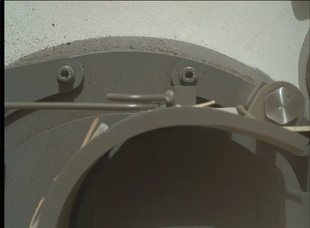 Sol 93: Mars Hand Lens Imager (MAHLI)