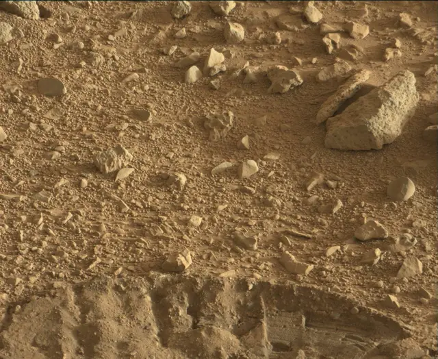 Sol 94: Mast Camera (Mastcam)
