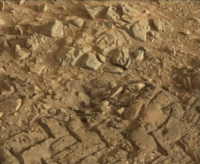 Sol 94: Mast Camera (Mastcam)