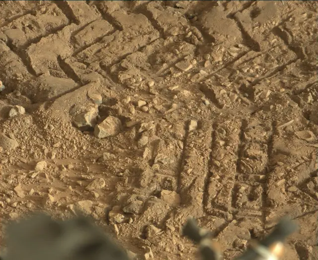 Sol 94: Mast Camera (Mastcam)