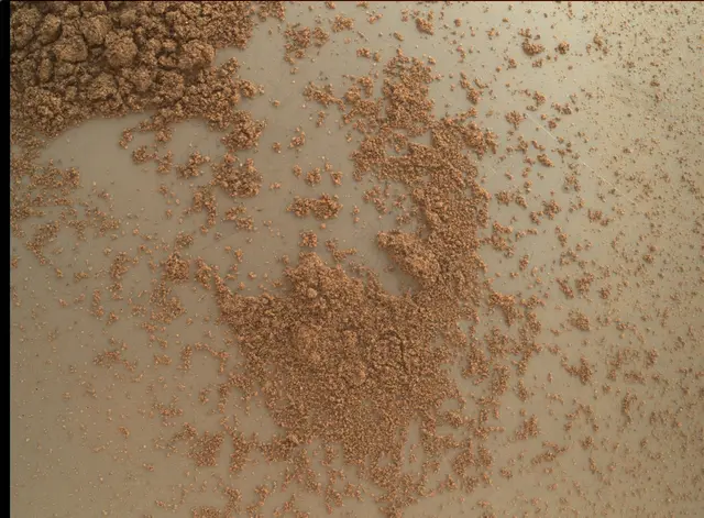 Sol 95: Mars Hand Lens Imager (MAHLI)