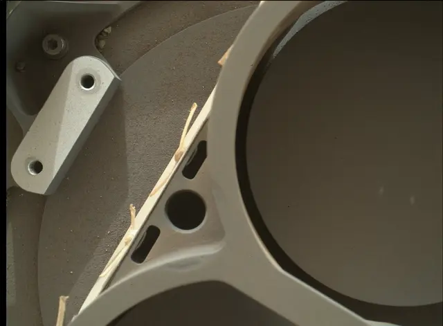 Sol 96: Mars Hand Lens Imager (MAHLI)