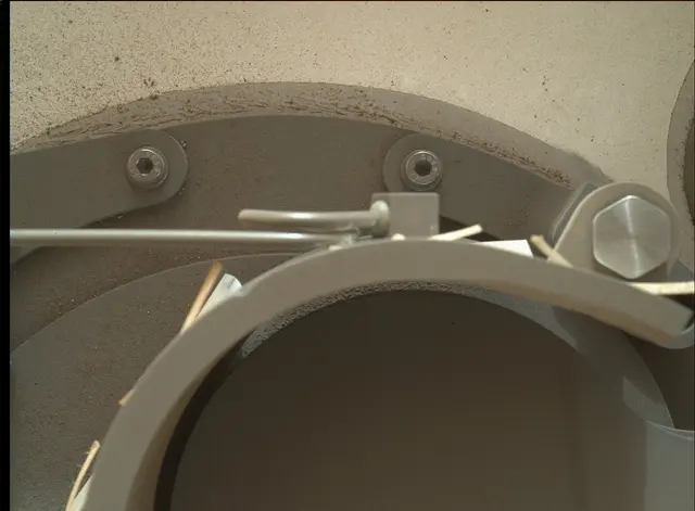 Sol 96: Mars Hand Lens Imager (MAHLI)