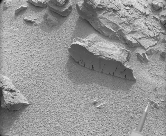 Sol 100: Mast Camera (Mastcam)