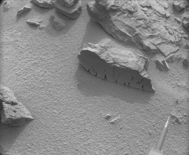 Sol 100: Mast Camera (Mastcam)