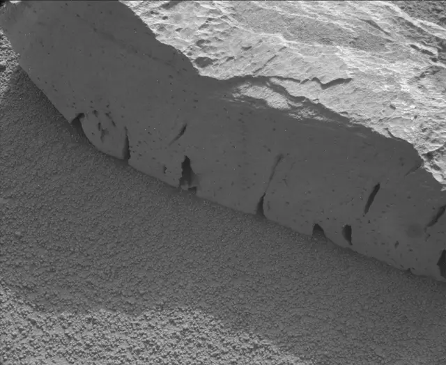 Sol 100: Mast Camera (Mastcam)