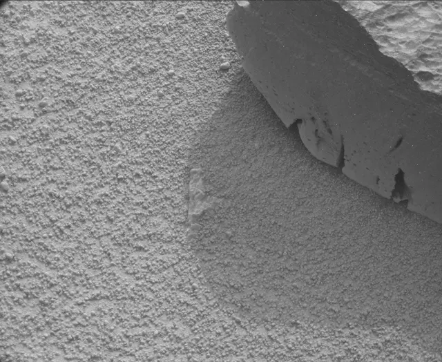 Sol 100: Mast Camera (Mastcam)