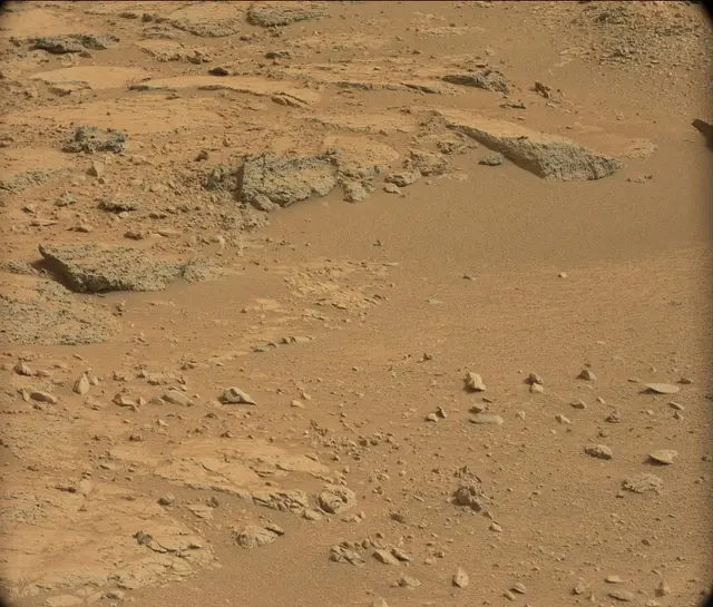 Sol 106: Mast Camera (Mastcam)