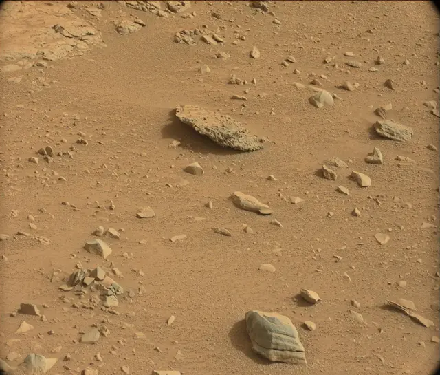 Sol 106: Mast Camera (Mastcam)