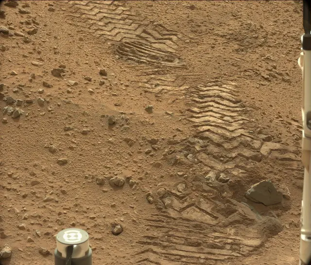 Sol 106: Mast Camera (Mastcam)