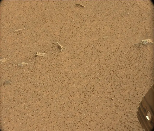 Sol 106: Mast Camera (Mastcam)
