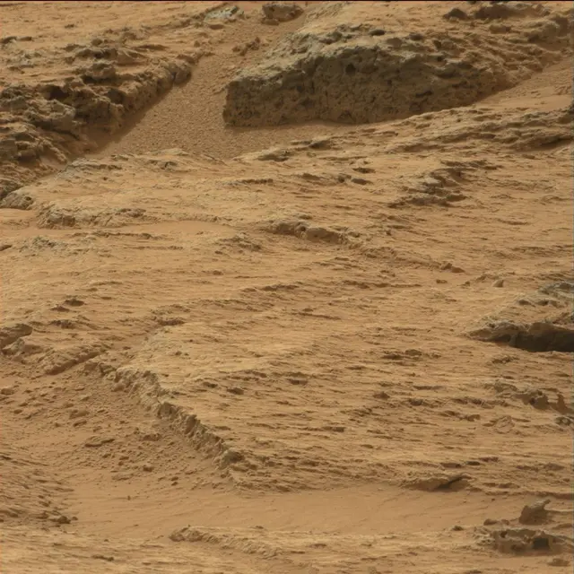 Sol 107: Mast Camera (Mastcam)