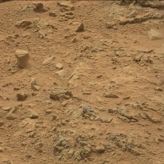 Sol 107: Mast Camera (Mastcam)