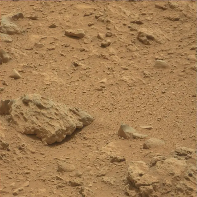 Sol 107: Mast Camera (Mastcam)