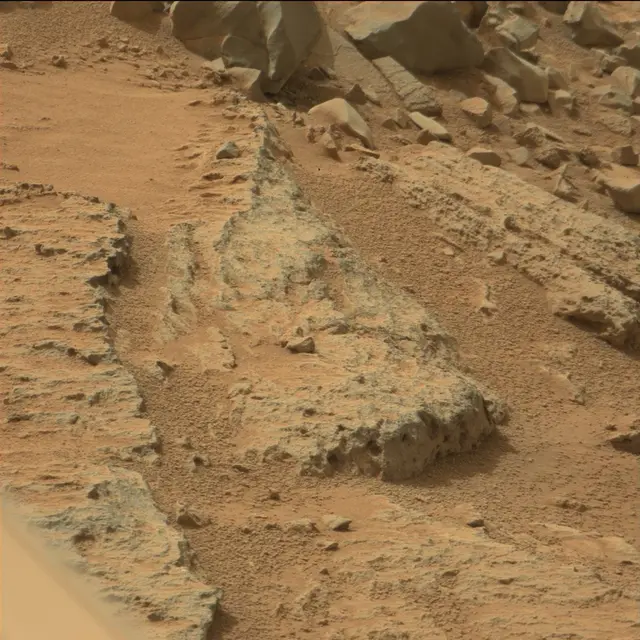 Sol 108: Mast Camera (Mastcam)