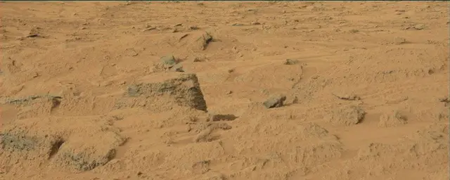 Sol 109: Mast Camera (Mastcam)