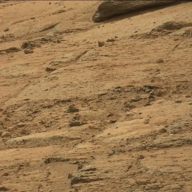 Sol 109: Mast Camera (Mastcam)