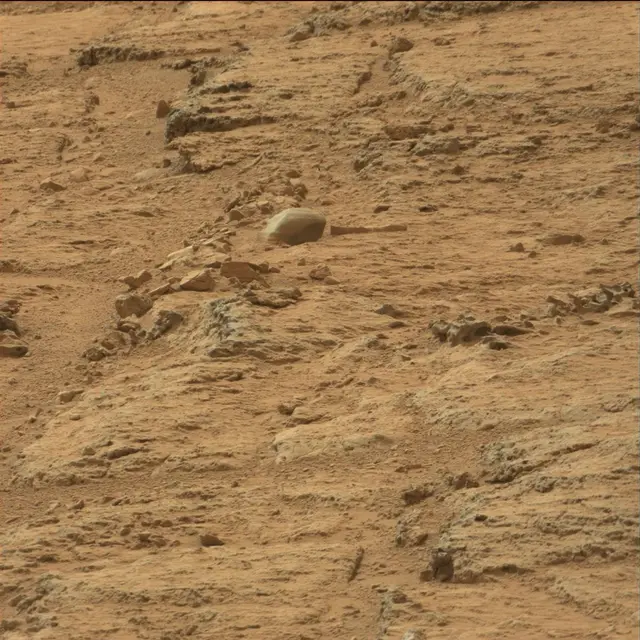 Sol 109: Mast Camera (Mastcam)