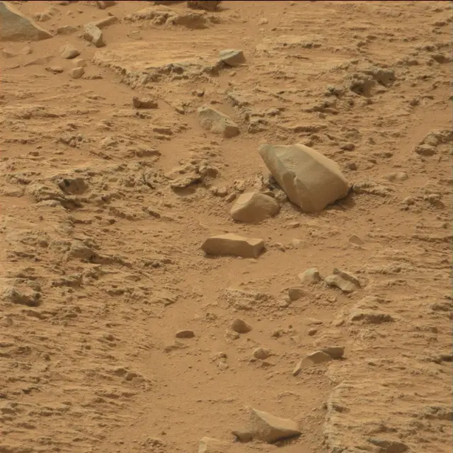 Sol 109: Mast Camera (Mastcam)