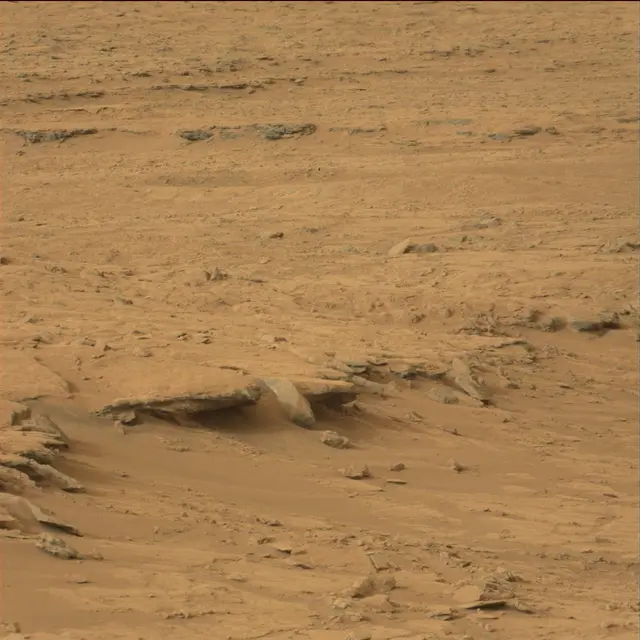 Sol 109: Mast Camera (Mastcam)