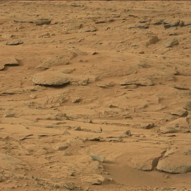 Sol 109: Mast Camera (Mastcam)