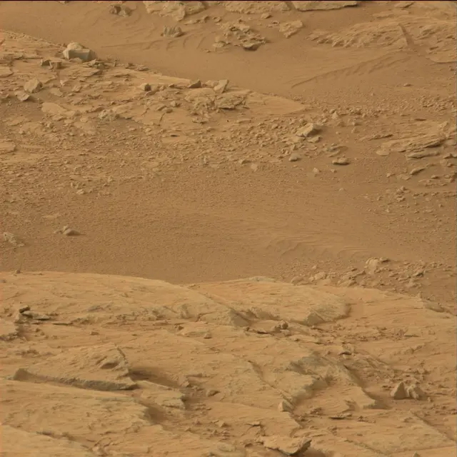 Sol 109: Mast Camera (Mastcam)