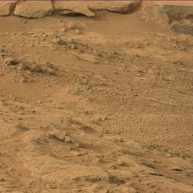 Sol 109: Mast Camera (Mastcam)