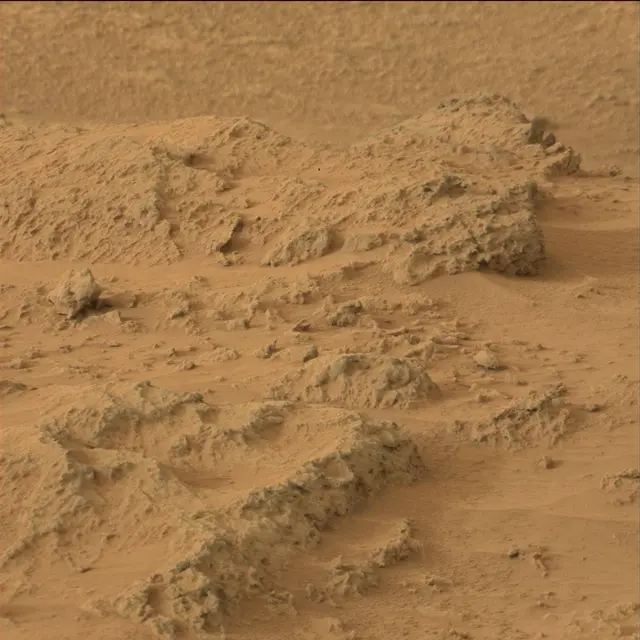 Sol 109: Mast Camera (Mastcam)