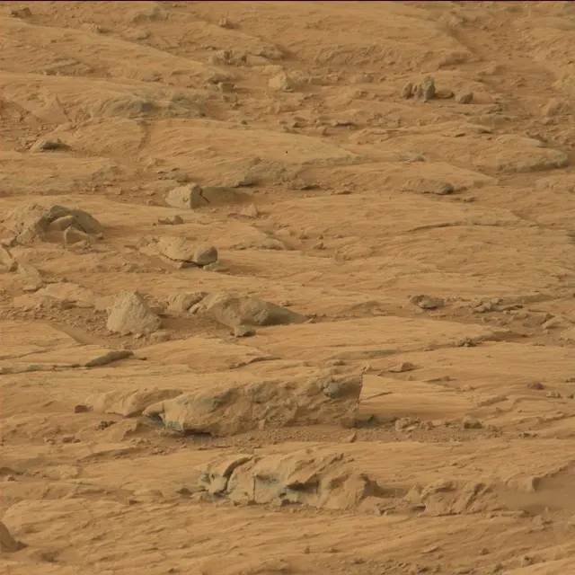 Sol 109: Mast Camera (Mastcam)