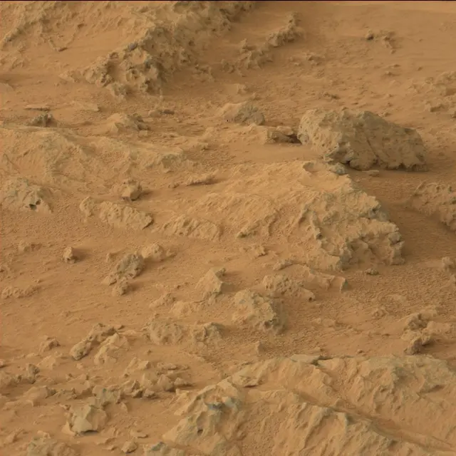 Sol 109: Mast Camera (Mastcam)