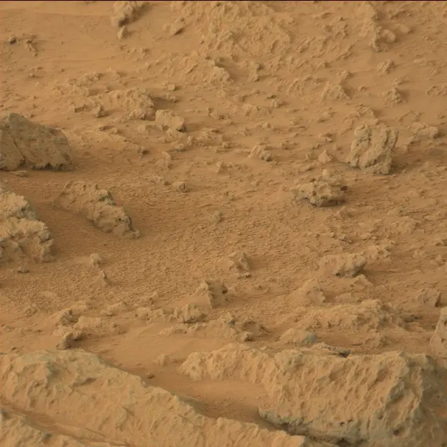 Sol 109: Mast Camera (Mastcam)