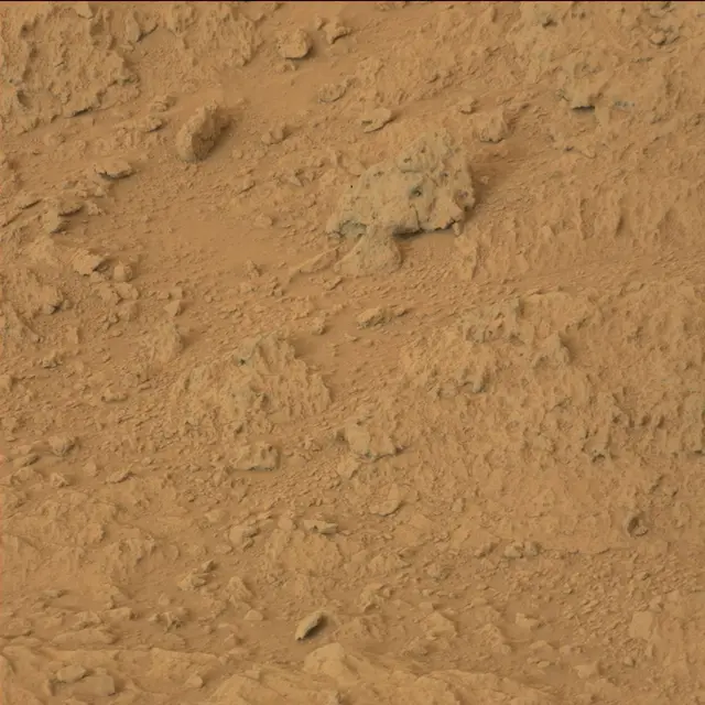 Sol 109: Mast Camera (Mastcam)