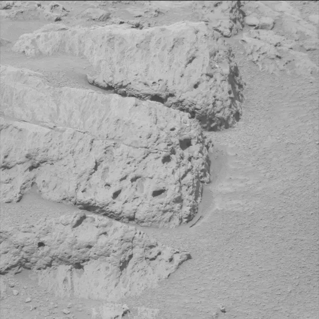 Sol 116: Mast Camera (Mastcam)