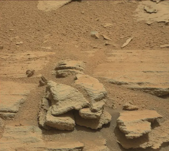 Sol 121: Mast Camera (Mastcam)