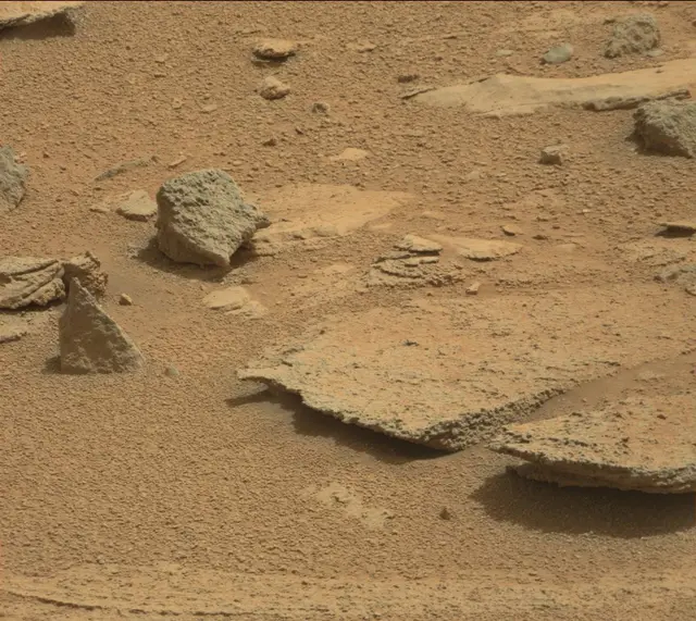 Sol 121: Mast Camera (Mastcam)