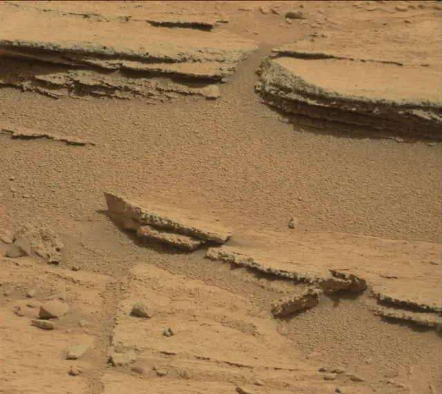 Sol 121: Mast Camera (Mastcam)