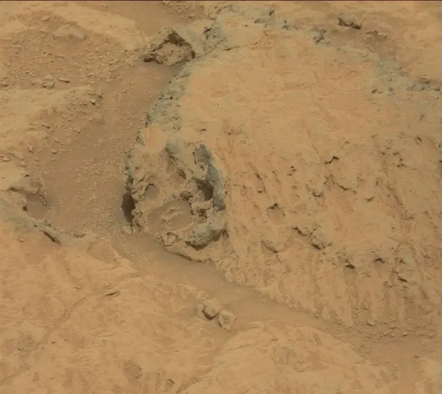 Sol 122: Mast Camera (Mastcam)